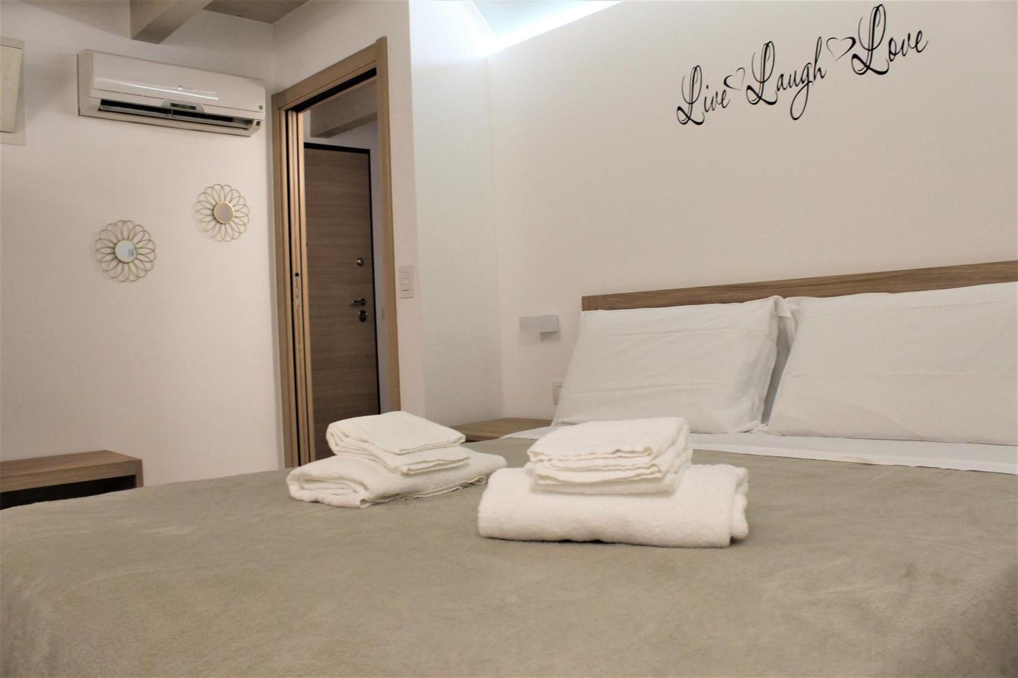 More Apartments Il Ferrarese2 Bari Exterior photo